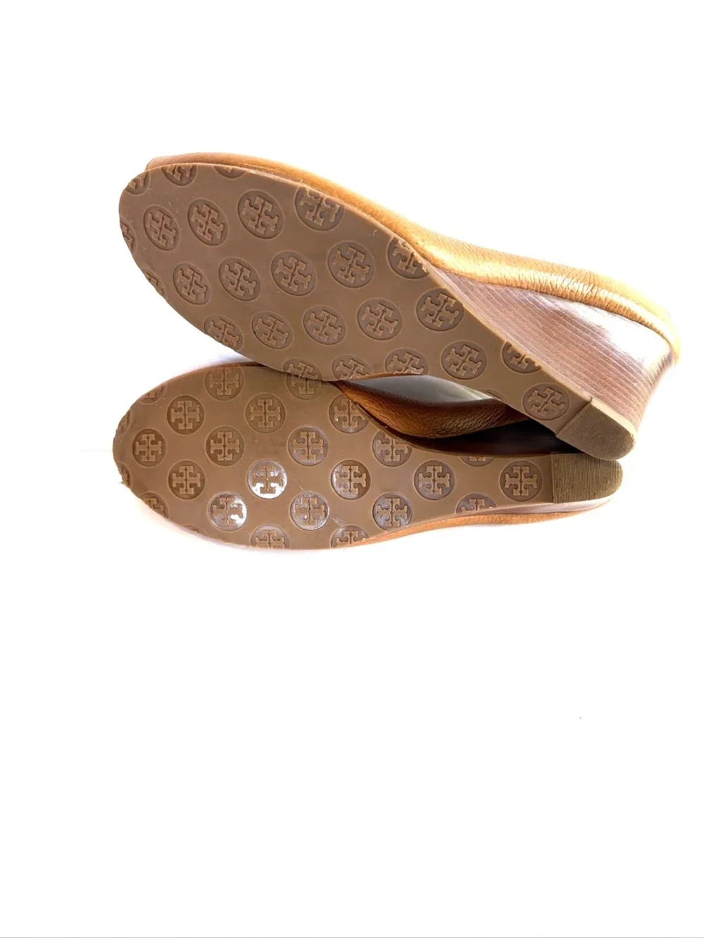 Tory Burch ‘Sally’ Brown Leather Peep Toe Wedges Women Size 13 M Gold Medallion